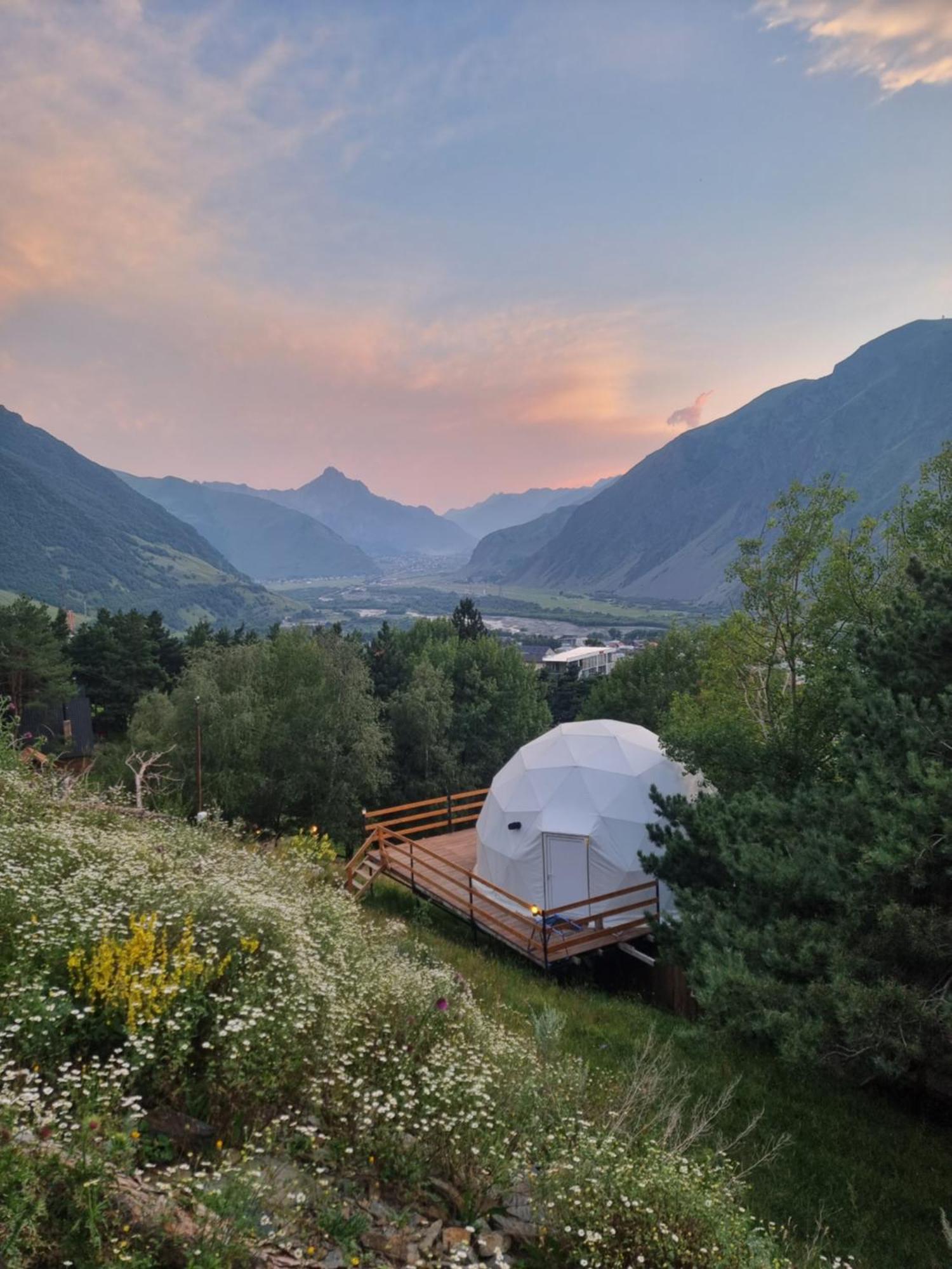 Отель Elia Glamping Казбеги Экстерьер фото